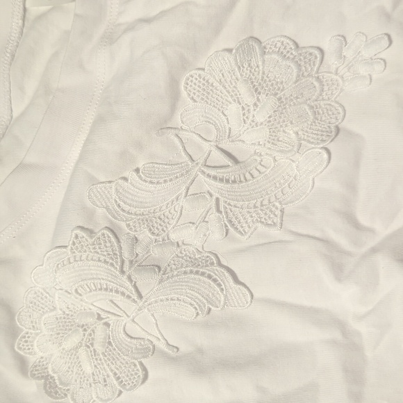 ✨50% OFF✨ Anthropologie embroidered flowy tunic top - Picture 8 of 11